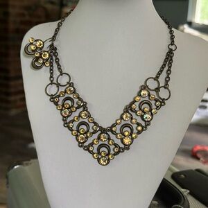 Touchstone Crystal Antique Shimmer V Necklace and Earring set NWOT